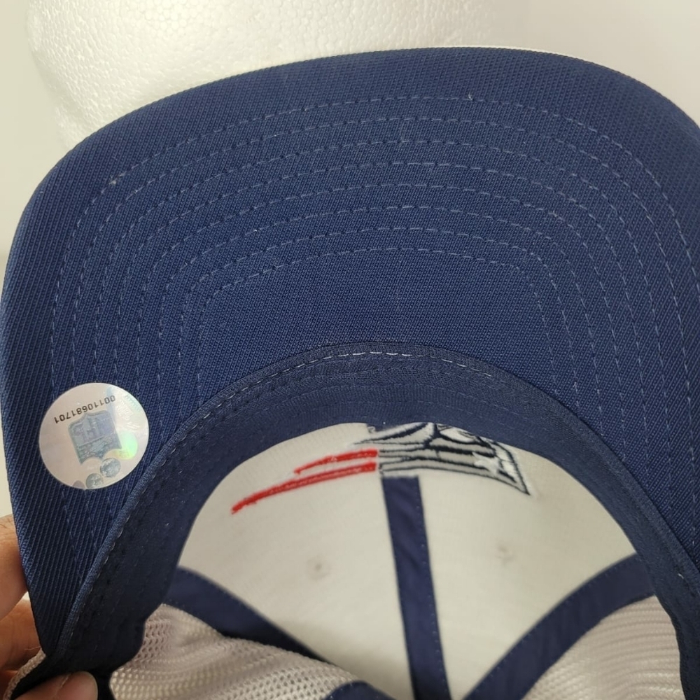New England Patriots NFL one Sz fit all Blue Fitted Cap Hat Gray - Picture 10 of 10